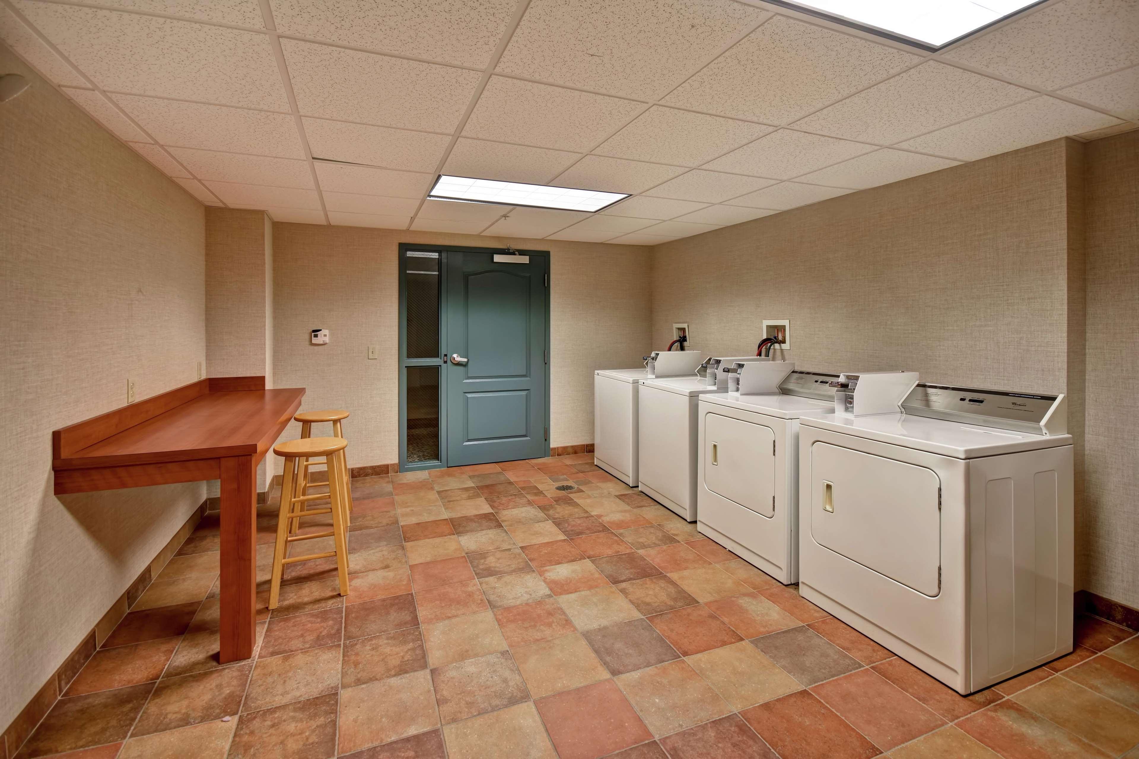 Homewood Suites By Hilton Lancaster Exteriér fotografie